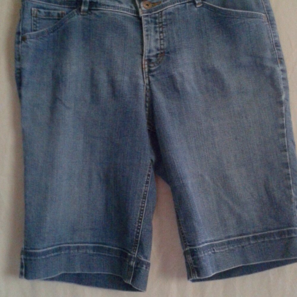 Women's Plus Size Venezia Jean Shorts Size 16